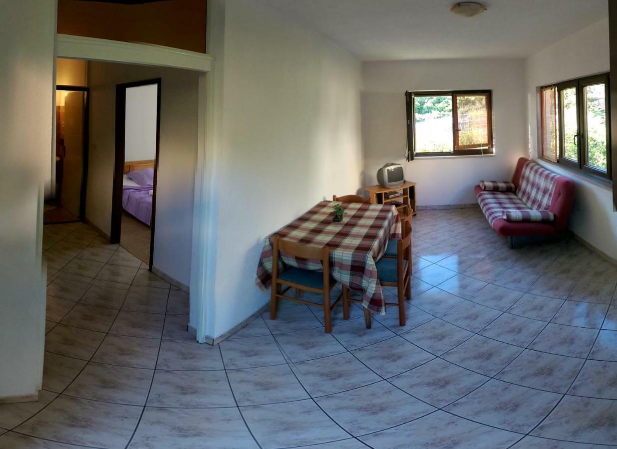 איוואן דולץ Apartmani Sandro מראה חיצוני תמונה